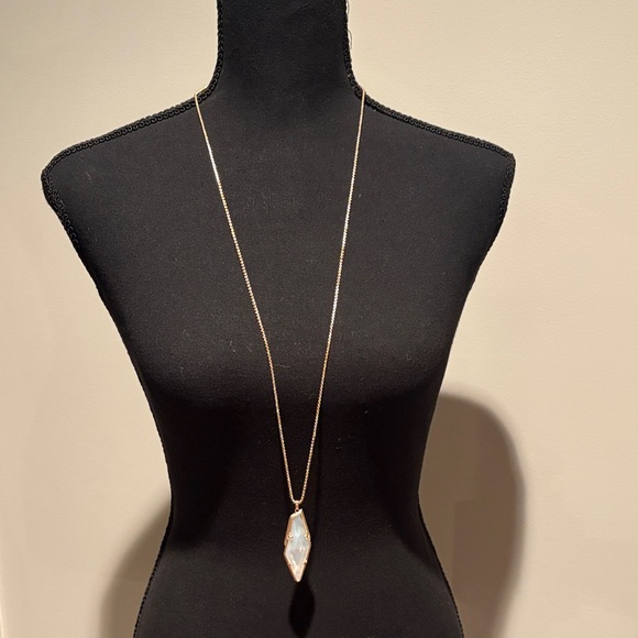 Kendra Scott Rose Gold Pendant Necklace - Picture 3 of 9